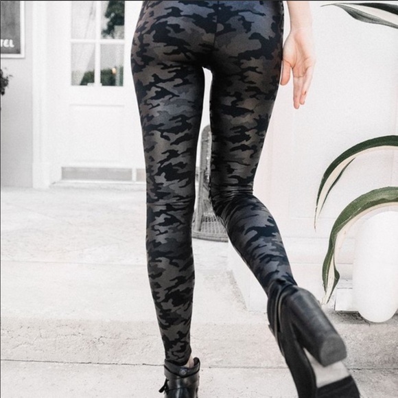 Spanx Faux Leather Camo Leggings - Picture 2 of 7